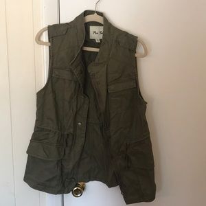 Army green vest